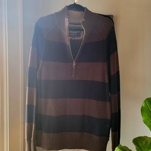 AE navy and brown striped half sip sweater size Large